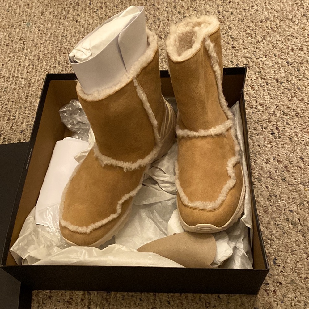 Coach boots / size 7B - Picture 3 of 3